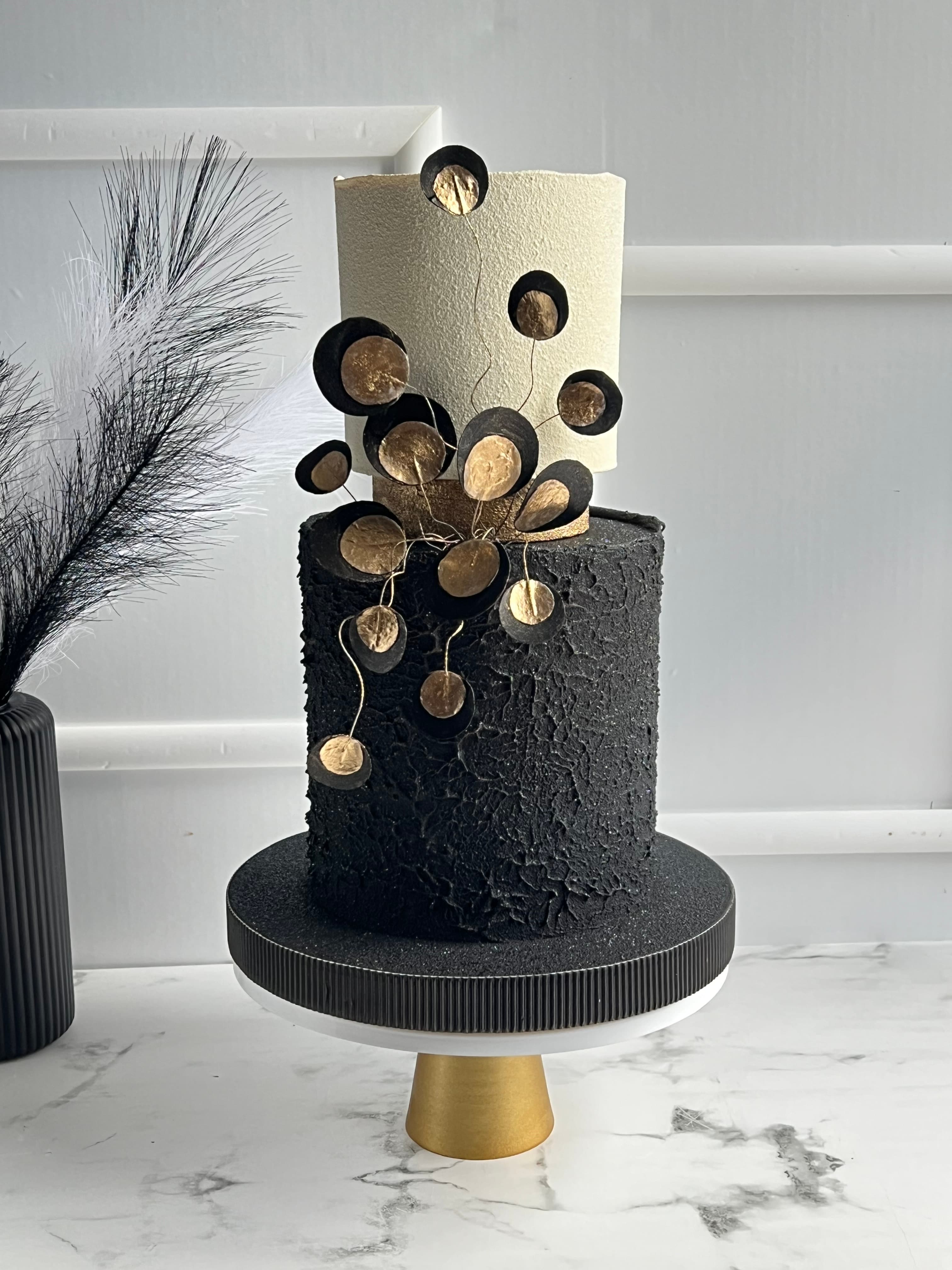 Mehrstöckige und 3D-Torten